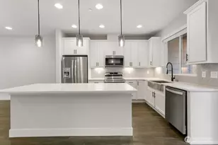 13421 Admiralty Way, Lynnwood, WA 98087 - Photo 10