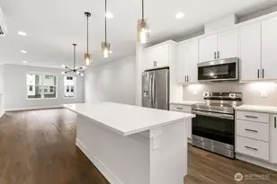 13421 Admiralty Way, Lynnwood, WA 98087 - Photo 10