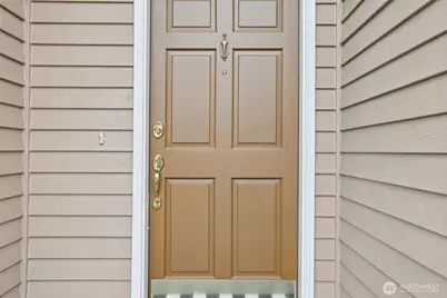 22124 NE 9th Place, Sammamish, WA 98074 - Photo 2