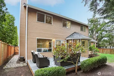 22124 NE 9th Place, Sammamish, WA 98074 - Photo 32