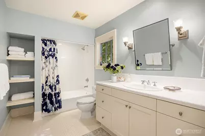 13401 Manzanita Road NE, Bainbridge Island, WA 98110 - Photo 28