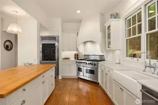 13401 Manzanita Rd NE, Bainbridge Island, WA 98110 - Photo 16