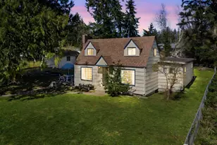 102 W Poplar St, Shelton, WA 98584 - Photo 1