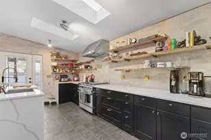 1053 S Southern St, Seattle, WA 98108 - Photo 2