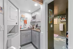 1053 S Southern St, Seattle, WA 98108 - Photo 18