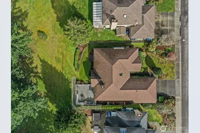 25719 Lake Wilderness Country Club Drive SE, Maple Valley, WA 98038 - Photo 32