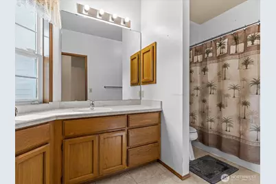 25719 Lake Wilderness Country Club Drive SE, Maple Valley, WA 98038 - Photo 28