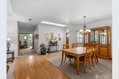 25719 Lake Wilderness Country Club Drive SE, Maple Valley, WA 98038 - Photo 6