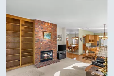 25719 Lake Wilderness Country Club Drive SE, Maple Valley, WA 98038 - Photo 16