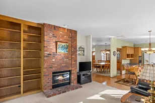 25719 Lake Wilderness Country Club Dr SE, Maple Valley, WA 98038 - Photo 16