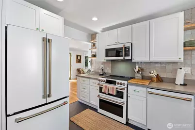 315 Steilacoom Street, Steilacoom, WA 98388 - Photo 12