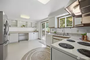 1415 Oriental Ave, Bellingham, WA 98229 - Photo 10