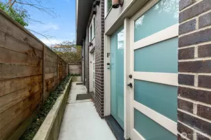 908 N 46th St, Seattle, WA 98103 - Photo 28