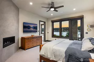 5629 Pleasure Point Ln SE, Bellevue, WA 98006 - Photo 18