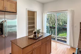 1139 Bradner Pl S, Seattle, WA 98144 - Photo 8