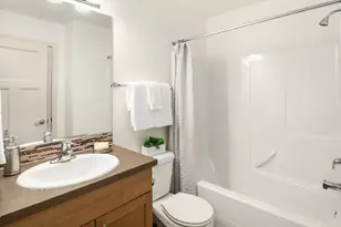 1139 Bradner Pl S, Seattle, WA 98144 - Photo 16