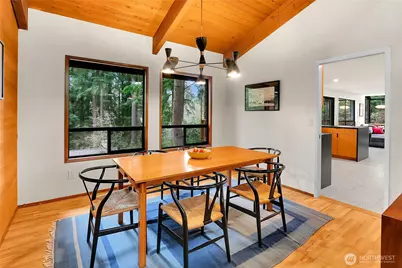 19616 44th Place NE, Lake Forest Park, WA 98115 - Photo 6