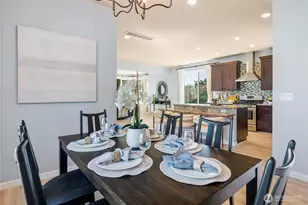 421 NE 60th St, Seattle, WA 98115 - Photo 16