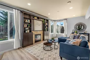 421 NE 60th St, Seattle, WA 98115 - Photo 10