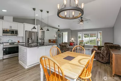 8618 74th Drive NE, Marysville, WA 98270 - Photo 8