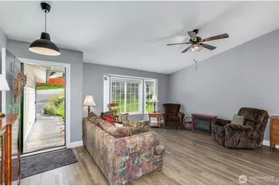 8618 74th Drive NE, Marysville, WA 98270 - Photo 12