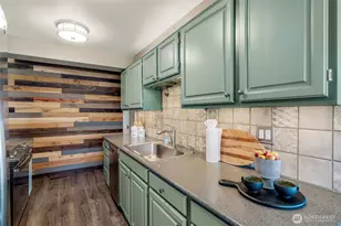 9537 S 213th St, Kent, WA 98031 - Photo 10