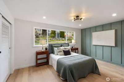 3232 26th Avenue W, Seattle, WA 98199 - Photo 12