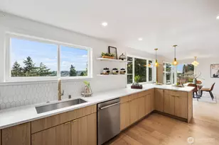 3232 26th Ave W, Seattle, WA 98199 - Photo 10