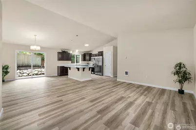 17911 Clearland Boulevard SE, Yelm, WA 98597 - Photo 10