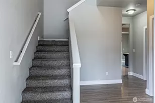 917 NE Burton Ray Street NE, Lacey, WA 98516 - Photo 12