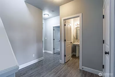 917 NE Burton Ray Street NE, Lacey, WA 98516 - Photo 4