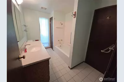 4725 272nd Avenue NE, Redmond, WA 98053 - Photo 16