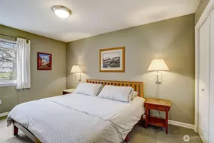 403 E Thomas St, Seattle, WA 98102 - Photo 18