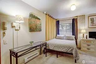 403 E Thomas St, Seattle, WA 98102 - Photo 20