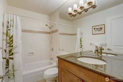 403 E Thomas Street #1-9, Seattle, WA 98102 - Photo 16