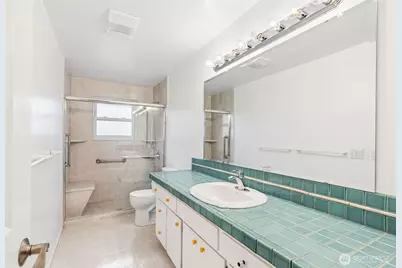 18930 66th Place W, Lynnwood, WA 98036 - Photo 12