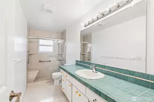 18930 66th Pl W, Lynnwood, WA 98036 - Photo 12