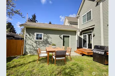 745 N 101st Street, Seattle, WA 98133 - Photo 32
