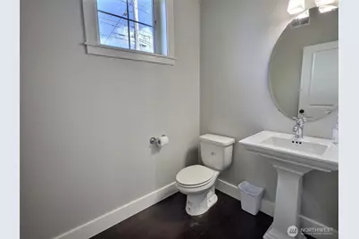 745 N 101st Street, Seattle, WA 98133 - Photo 12