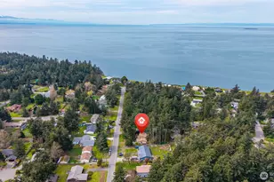 2068 Pine Wood Way, Oak Harbor, WA 98277 - Photo 2