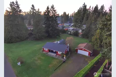 7707 203rd Street SW, Edmonds, WA 98026 - Photo 2