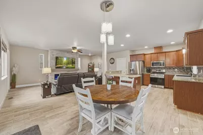 4220 Stonecrest Ct, Bellingham, WA 98226 - Photo 2
