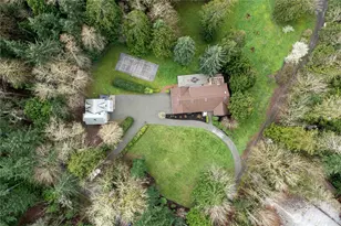 10235 Battle Point Dr NE, Bainbridge Island, WA 98110 - Photo 34