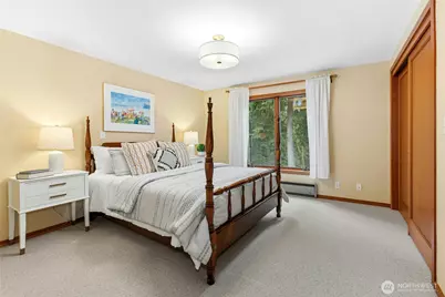 10235 Battle Point Drive NE, Bainbridge Island, WA 98110 - Photo 18