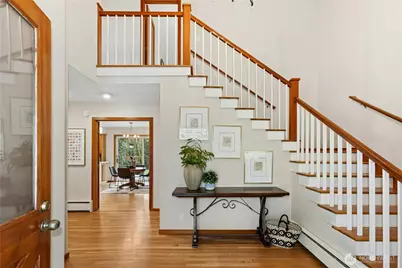 10235 Battle Point Drive NE, Bainbridge Island, WA 98110 - Photo 4