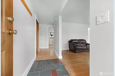 146 NE 165th Street, Shoreline, WA 98155 - Photo 4