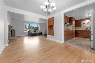 146 NE 165th St, Shoreline, WA 98155 - Photo 10