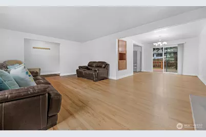 146 NE 165th Street, Shoreline, WA 98155 - Photo 8