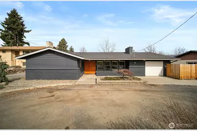 840 Crawford Ave, Wenatchee, WA 98801 - Photo 1