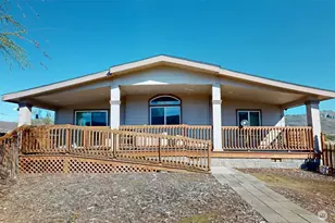 32 Valley View Dr, Tonasket, WA 98855 - Photo 4